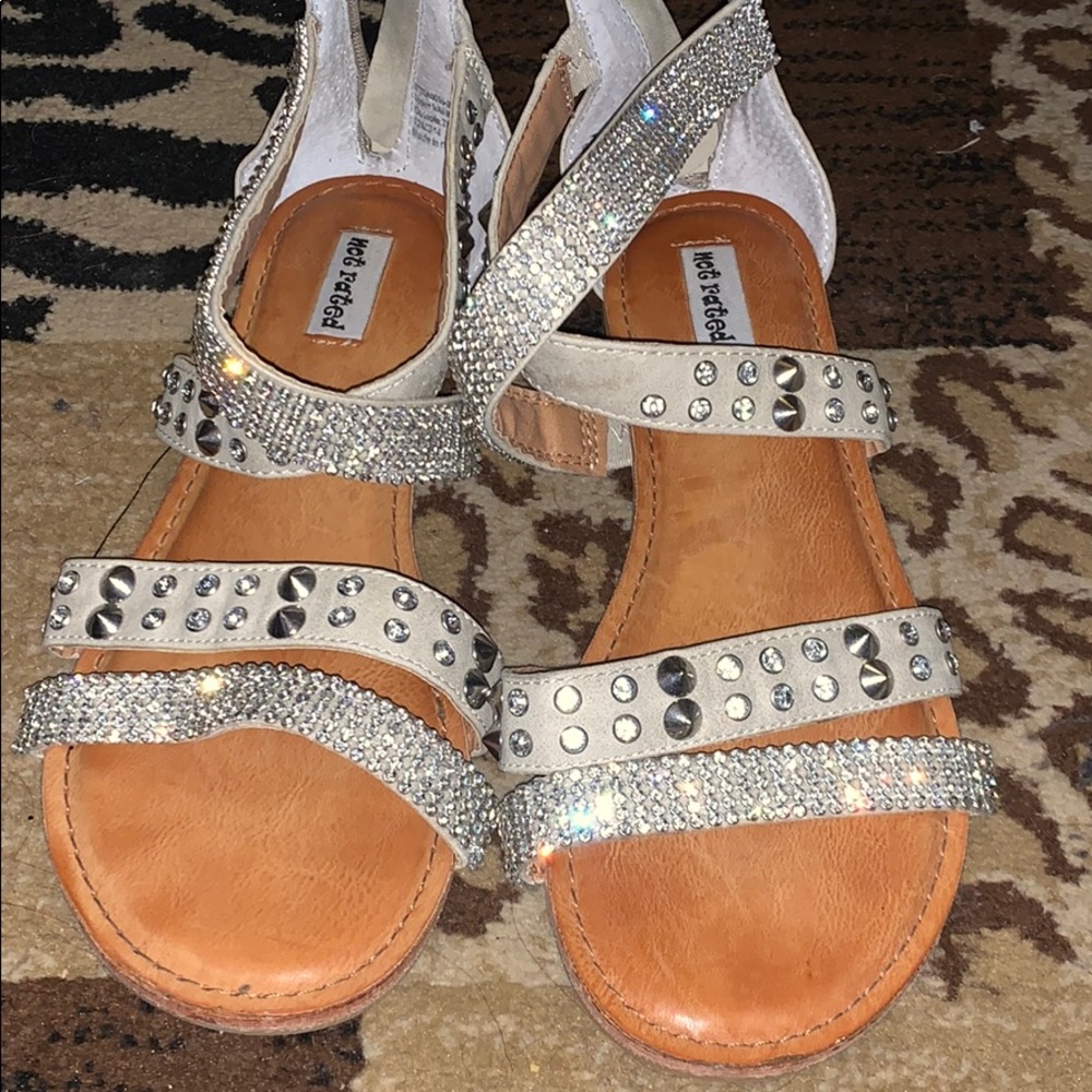 Sandals - Picture 2 of 3
